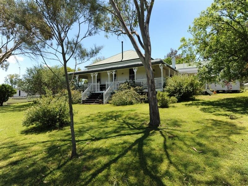 572 Condamine River Road, Pratten QLD 4370