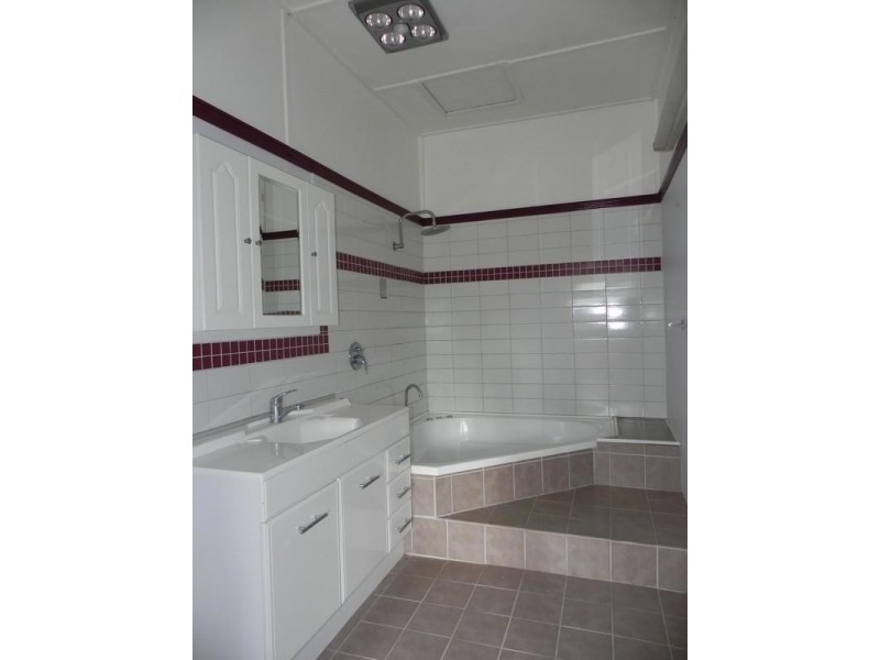 17 Weale, Pittsworth QLD 4356