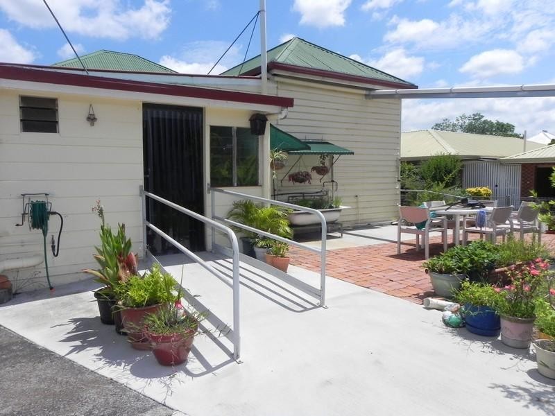 36 Railway, Pittsworth QLD 4356