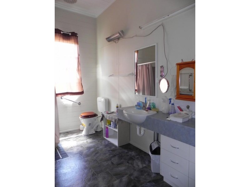 36 Railway, Pittsworth QLD 4356