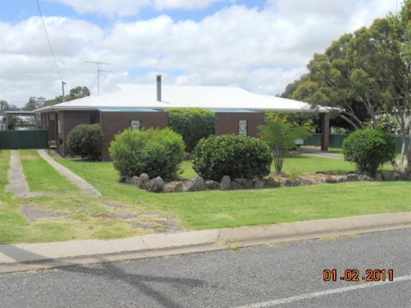 8 Short Street, Pittsworth QLD 4356