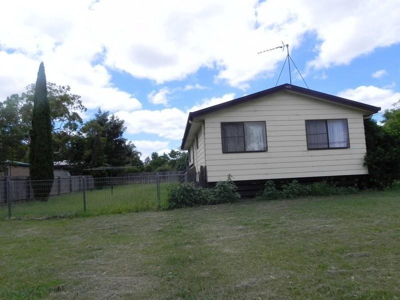 13 Cunningham, Pittsworth QLD 4356