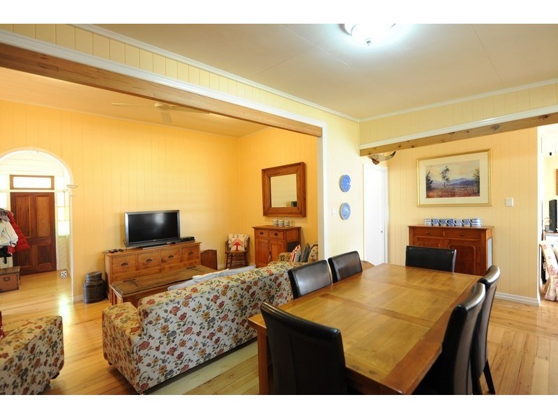 7 Briggs, Pittsworth QLD 4356