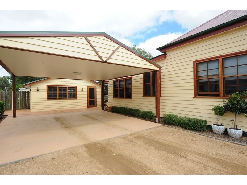 7 Briggs, Pittsworth QLD 4356