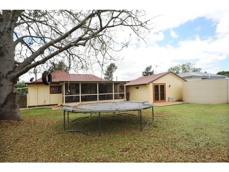 7 Briggs, Pittsworth QLD 4356