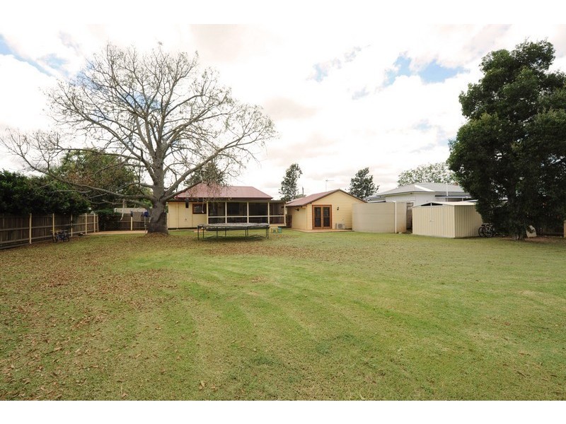 7 Briggs, Pittsworth QLD 4356