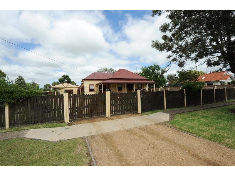 7 Briggs, Pittsworth QLD 4356
