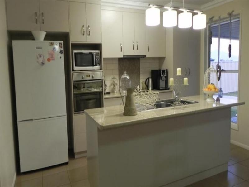 4 Hain Street, Pittsworth QLD 4356