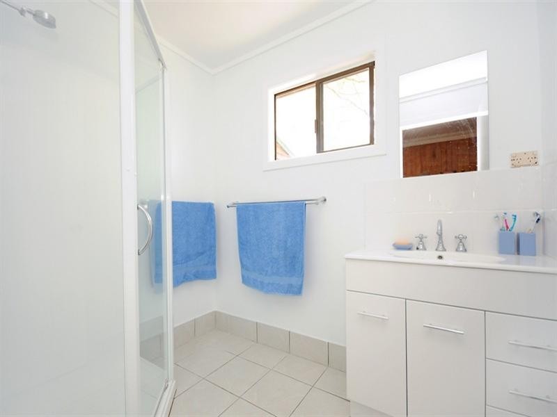 11 Hoopman Road, Hodgson Vale QLD 4352