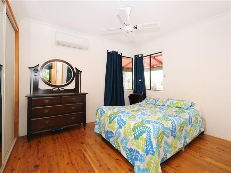 11 Hoopman Road, Hodgson Vale QLD 4352