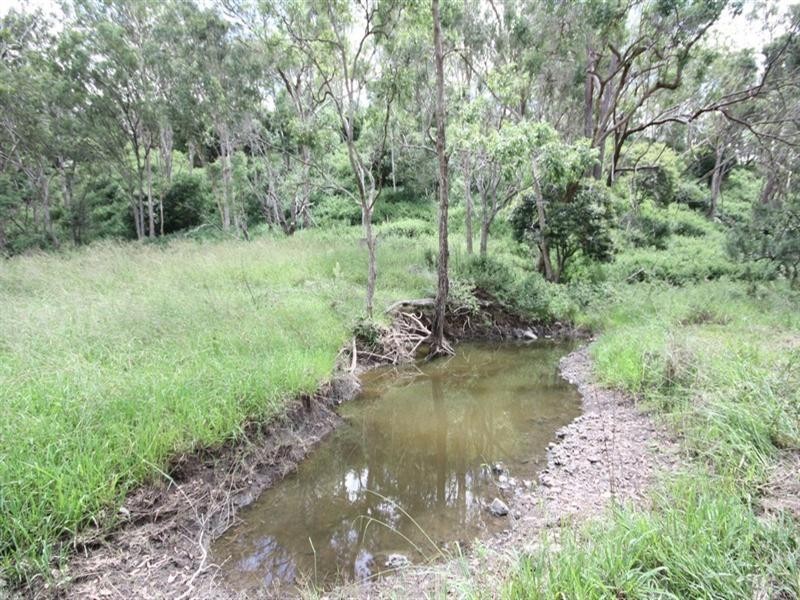 11 Hoopman Road, Hodgson Vale QLD 4352