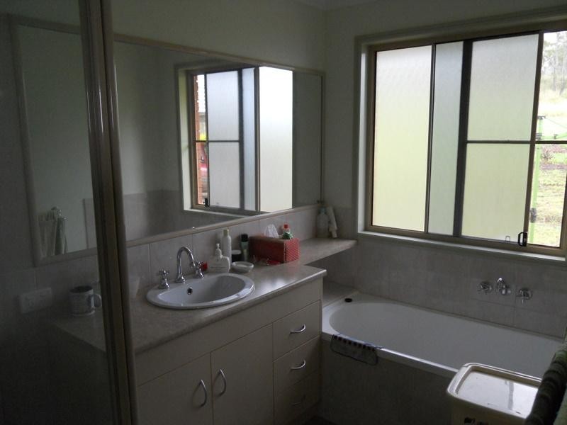 260 Luck Road, Linthorpe QLD 4356