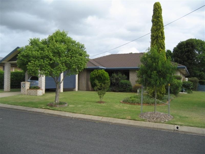 34 Pioneer Way, Pittsworth QLD 4356