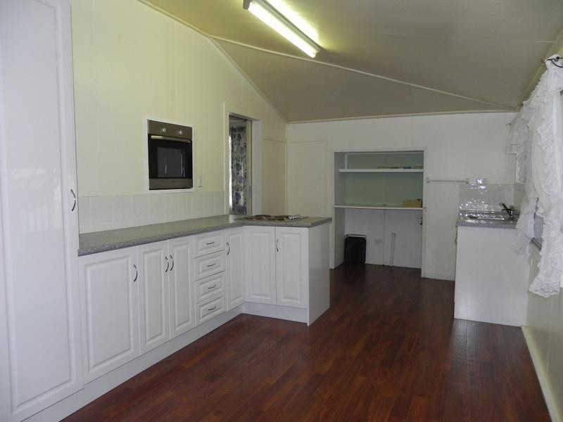 8 Allom, Pittsworth QLD 4356