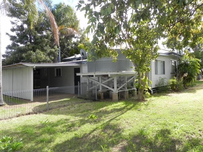94 Hume, Pittsworth QLD 4356