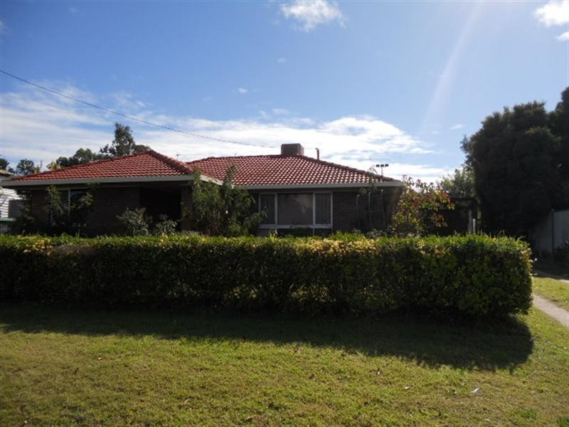 37 Geraghty Street, Cecil Plains QLD 4407