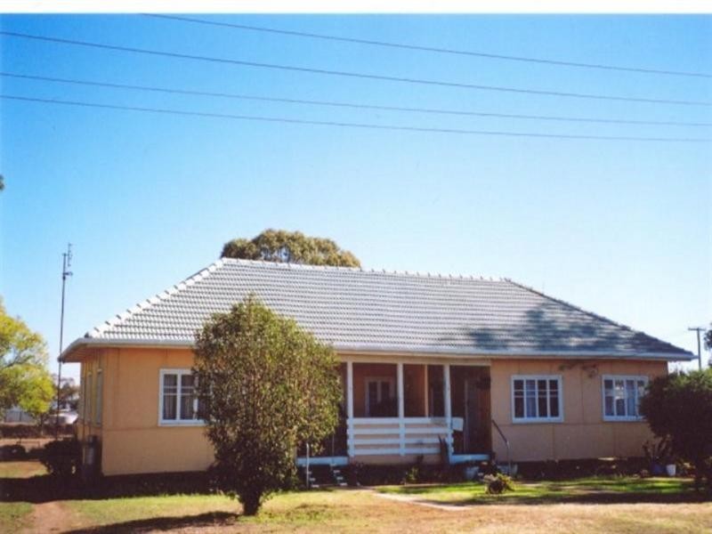 2/3 Helens Street, Pittsworth QLD 4356