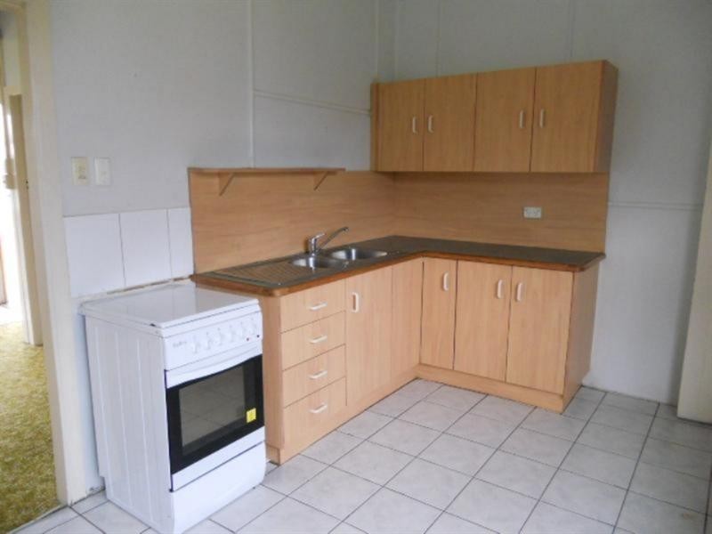 2/3 Helens Street, Pittsworth QLD 4356