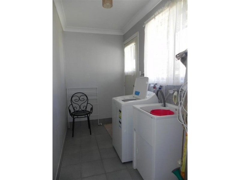 2/4 Denning, Pittsworth QLD 4356