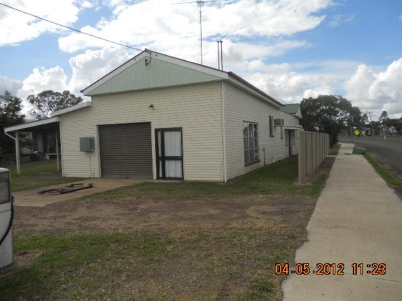 1 Lord Street, Brookstead QLD 4364
