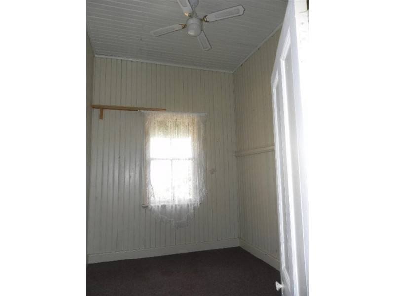 12 John, Clifton QLD 4361