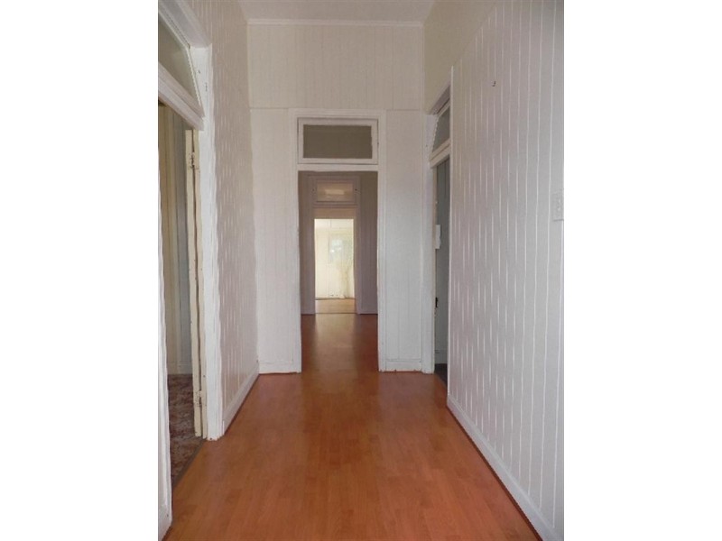 12 John, Clifton QLD 4361