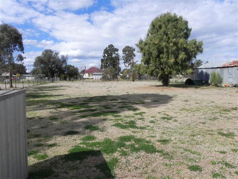 12 John, Clifton QLD 4361