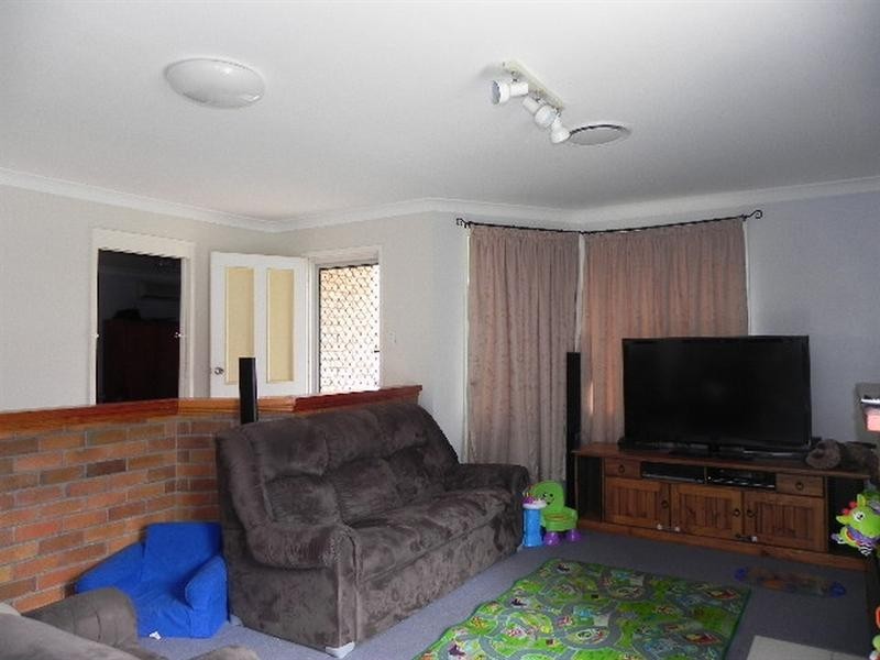 1 White, Pittsworth QLD 4356