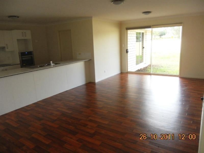 2 Railway Street, Pittsworth QLD 4356