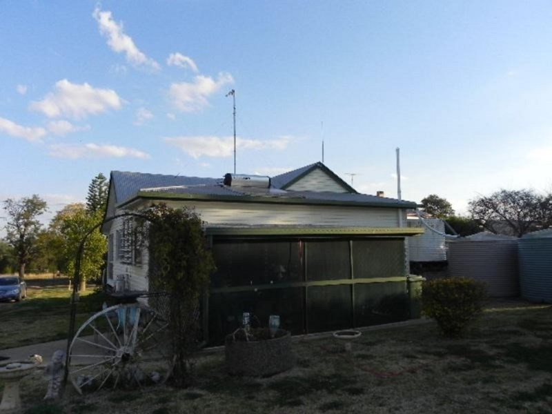 60 O’Shea Avenue, Southbrook QLD 4363