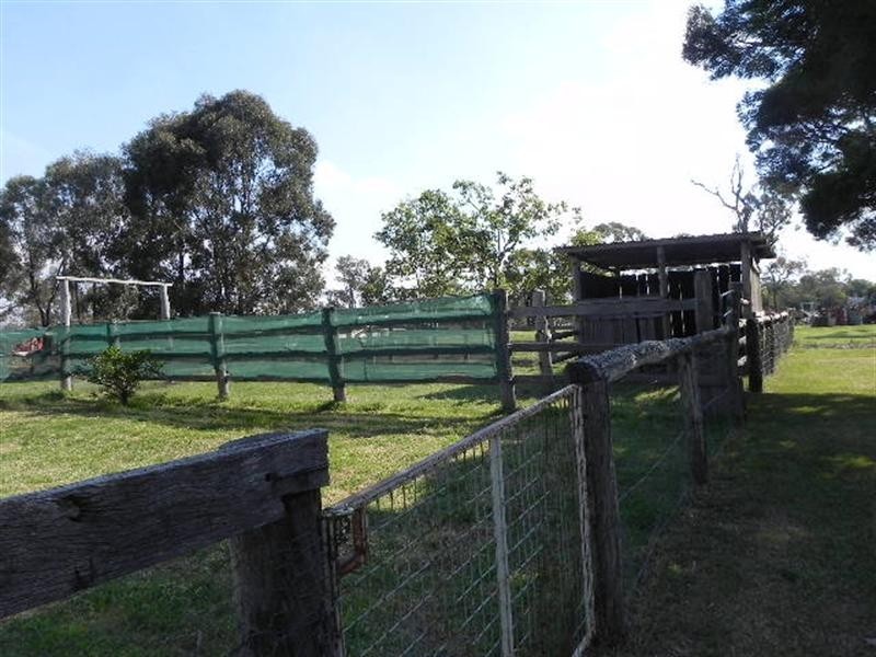 24 Salesyard Road, Millmerran QLD 4357