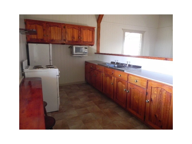 16 Main Street, Mount Tyson QLD 4356