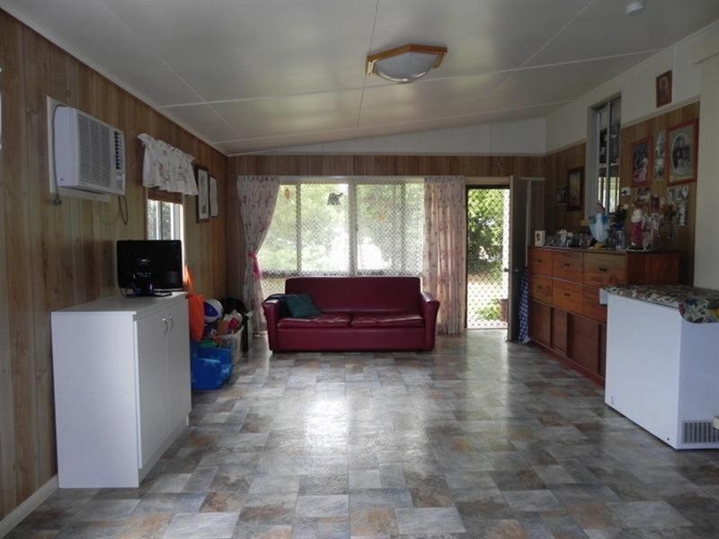 23 Florence Street, Pittsworth QLD 4356