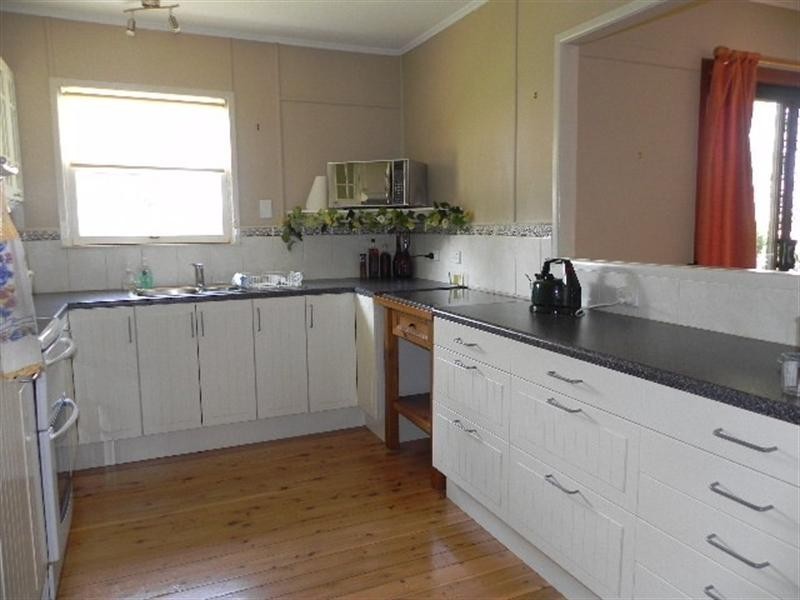 24 Salesyard Road, Millmerran QLD 4357