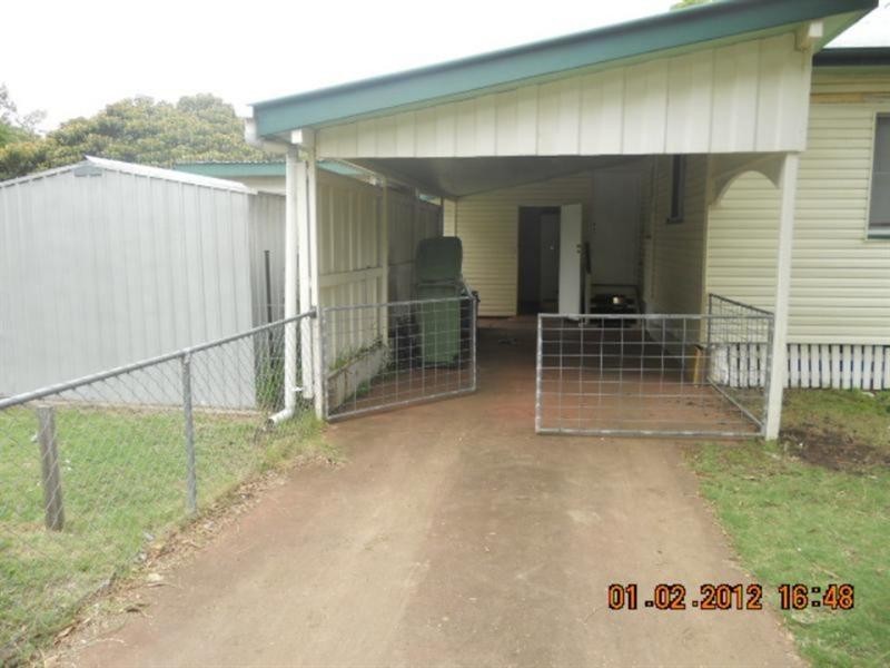 1 Grand Street, Pittsworth QLD 4356