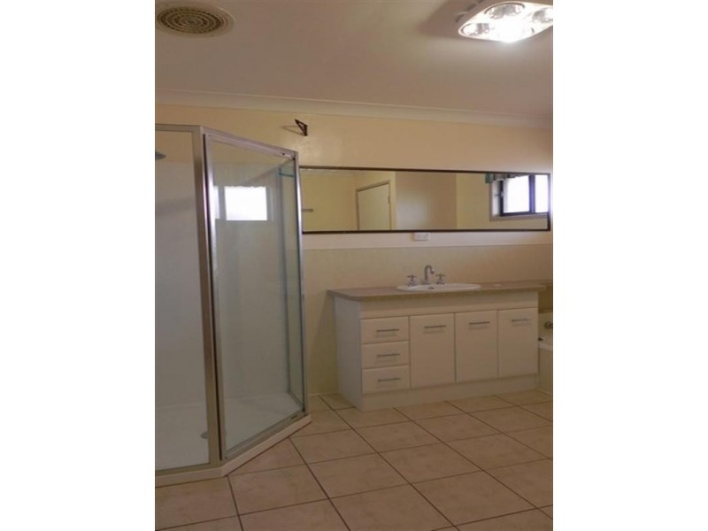 14 Donovan, Pittsworth QLD 4356