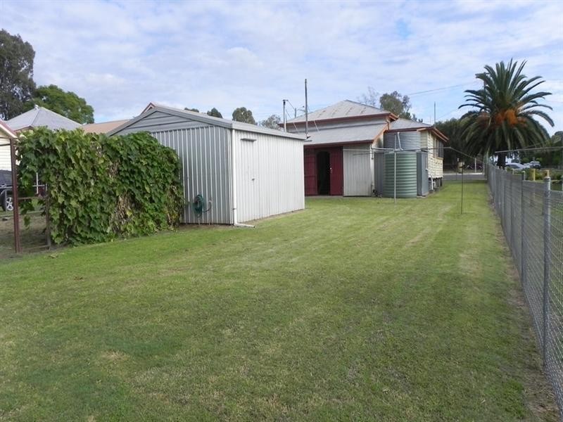 24 WALPOLE, Millmerran QLD 4357