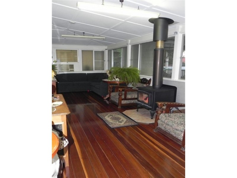 10 Short, Pittsworth QLD 4356