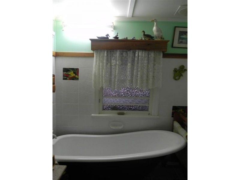 10 Short, Pittsworth QLD 4356