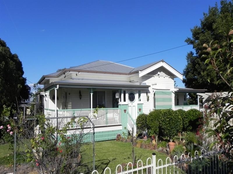 10 Short, Pittsworth QLD 4356