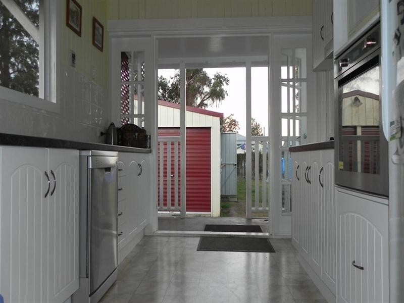 10 Edward, Pittsworth QLD 4356