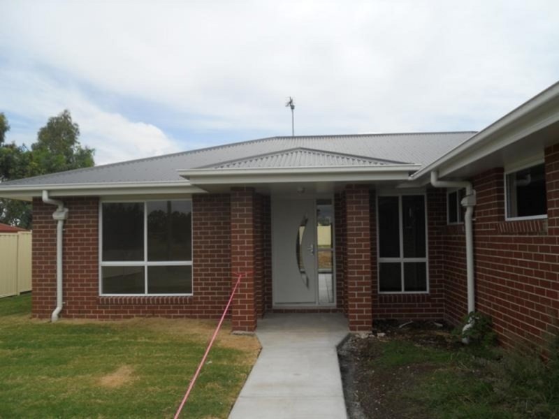 16 Bayley Street, Pittsworth QLD 4356