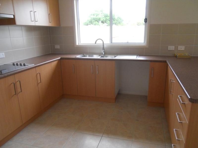 16 Bayley Street, Pittsworth QLD 4356