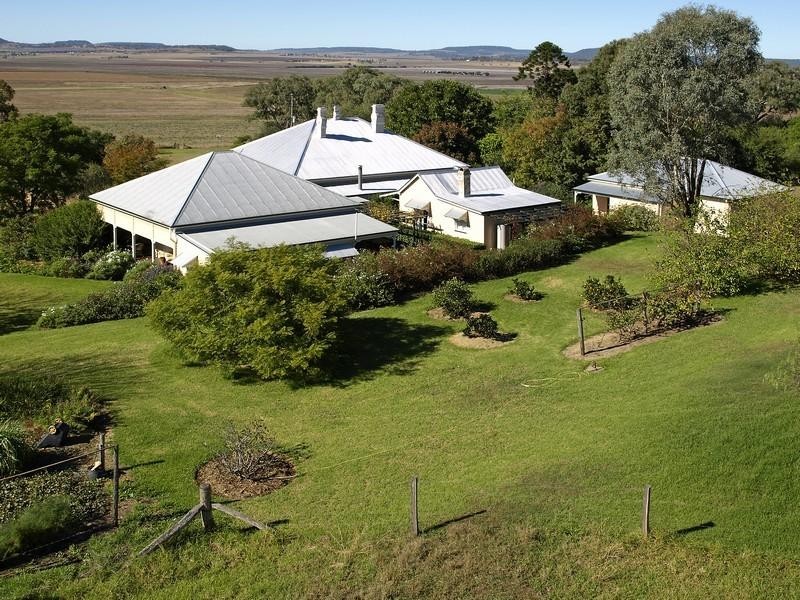 973 Cambooya Felton Road, Cambooya QLD 4358