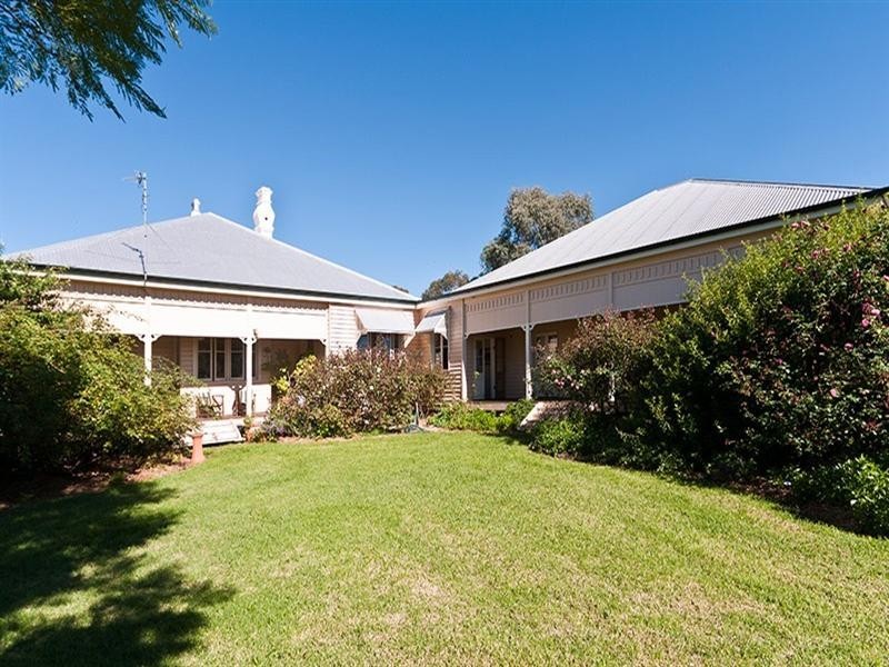 973 Cambooya Felton Road, Cambooya QLD 4358