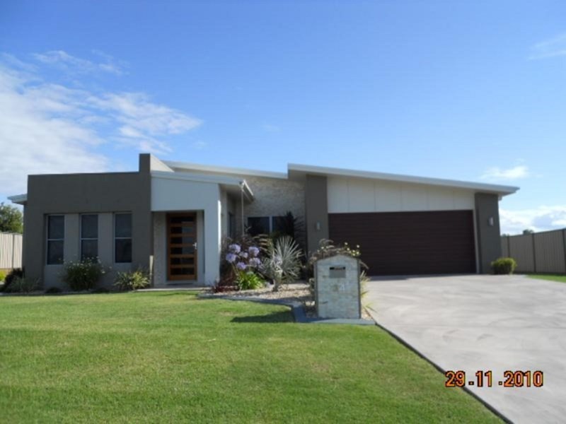 34 Stanley Street, Pittsworth QLD 4356