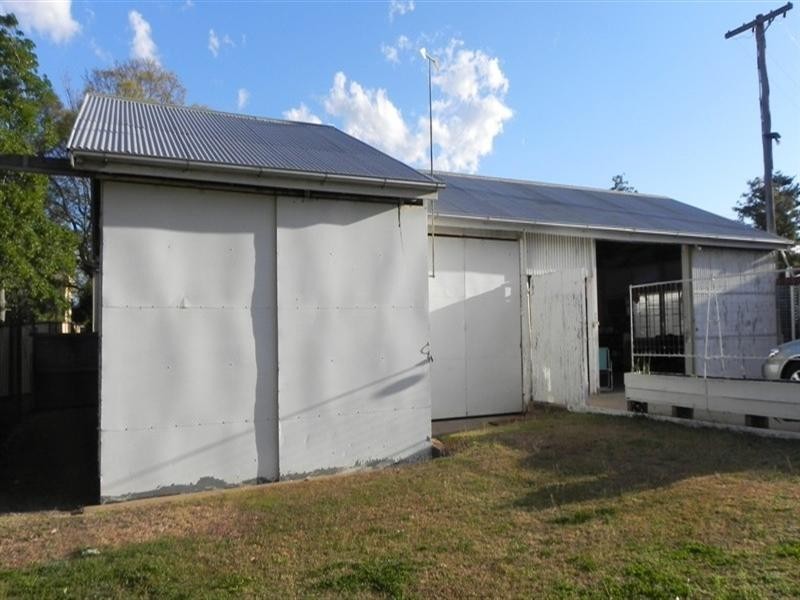 6 Steele, Pittsworth QLD 4356