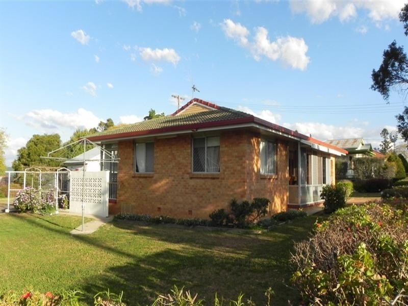 6 Steele, Pittsworth QLD 4356