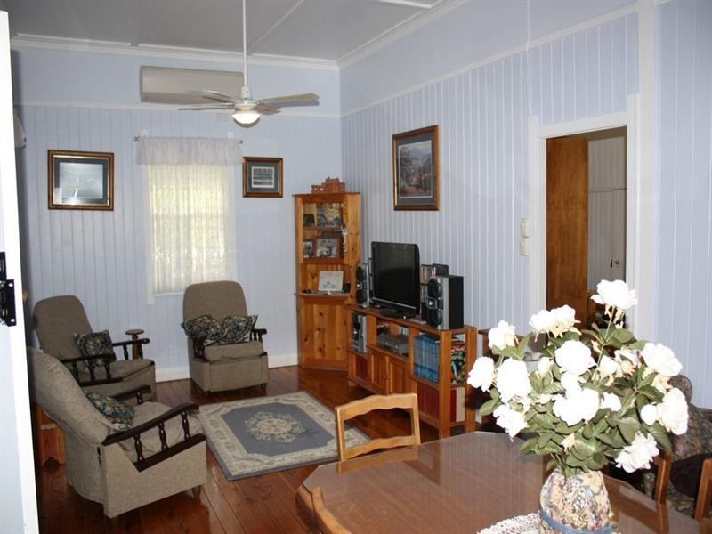 27 Briggs, Pittsworth QLD 4356