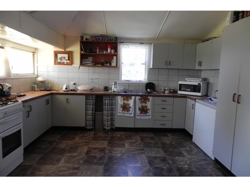 2 Daphne, Brookstead QLD 4364